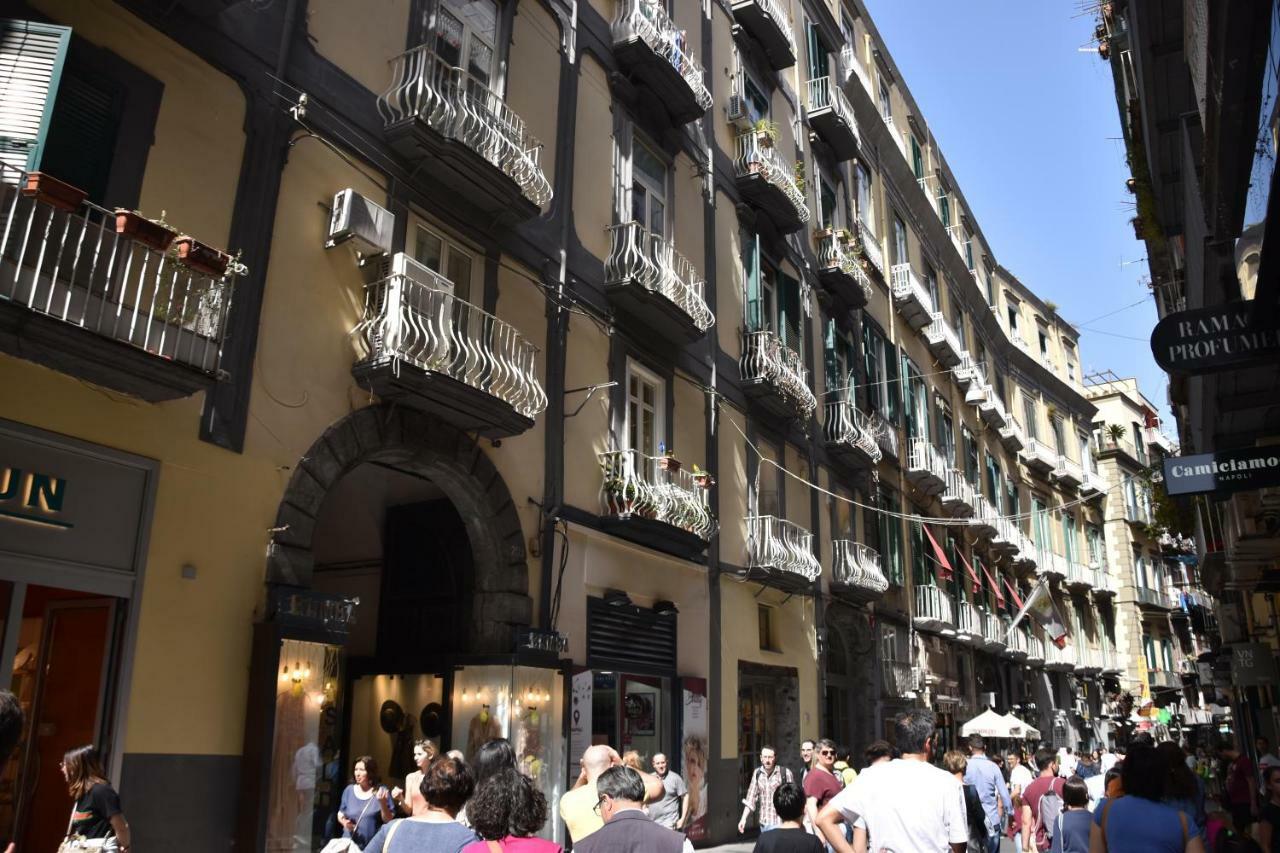 Napoli A Chiaia Apartment Exterior photo